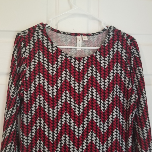 Tacera Knit Dress NWOT Small Multi-color Chevron - Picture 2 of 6